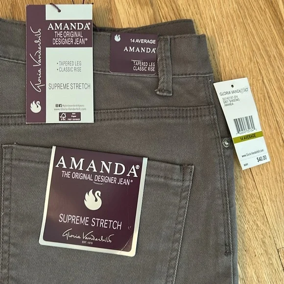 Gloria Vanderbilt. Gray Chinos Classic Straight-Leg - Picture 2 of 5